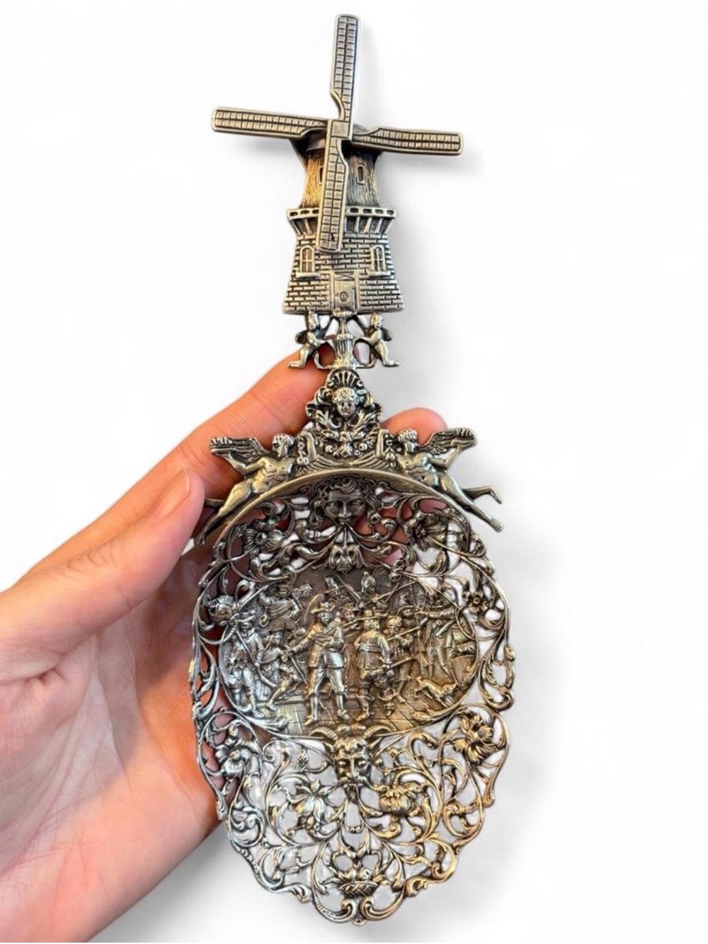 Large Dutch Silver Decorative Pierced Server Spoon with Rembrandts Night Watch
